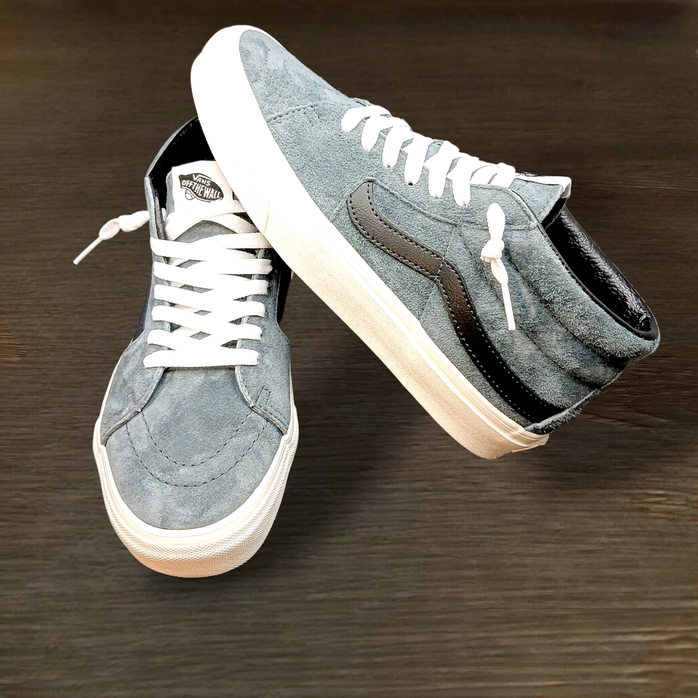 Vans Men's Gray and Black Sneakers